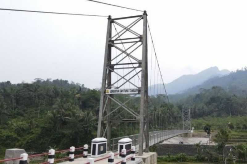 Keren, Kementerian PUPR Bangun 558 Jembatan Gantung