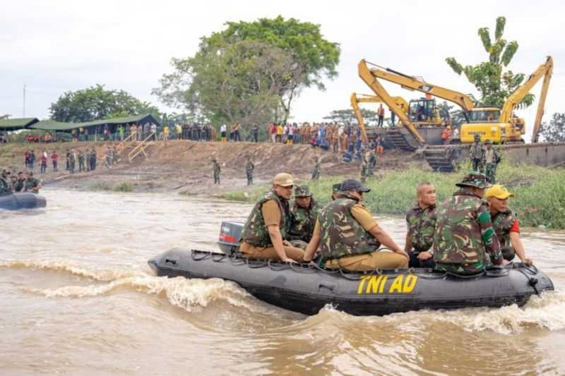 Keren, Wali Kota Medan Sebut Sebanyak 1.000 Personel TNI AD Bersihkan Sungai Deli