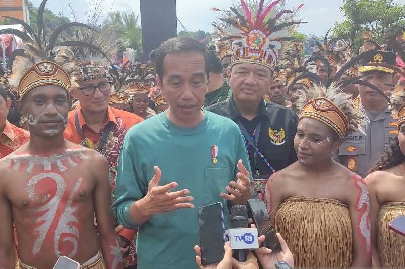 Kerja Keras, Presiden Jokowi Sebut Upaya Pembebasan Pilot Susi Air Masih Terus Dilakukan