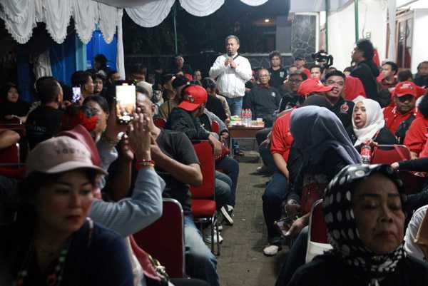 Ketua TPD Ganjar-Mahfud DKI Jakarta Nobar Debat Ketiga Bersama Ratusan Relawan 1