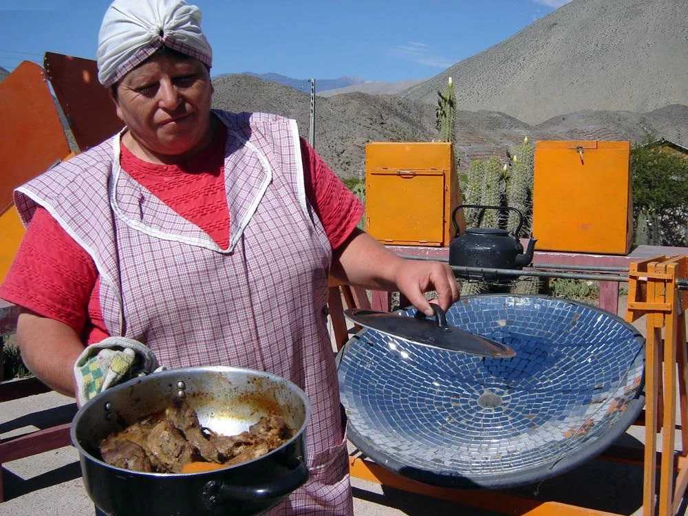 Koki-koki di Gurun Atacama yang Memasak dengan Panas Matahari