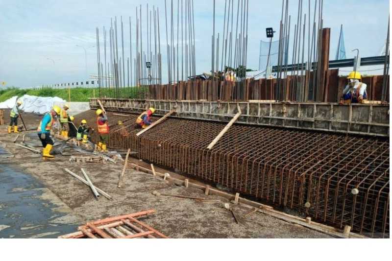 Konstruksi Jalan Tol Kertajati Sudah Capai 56 Persen