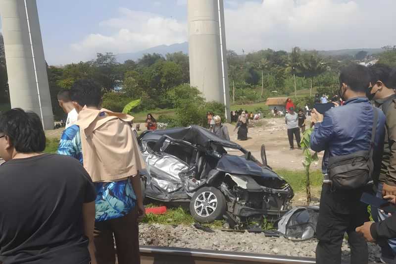 Korban Meninggal Kecelakaan Kereta di Kabupaten Bandung Barat Bertambah Jadi Lima Orang