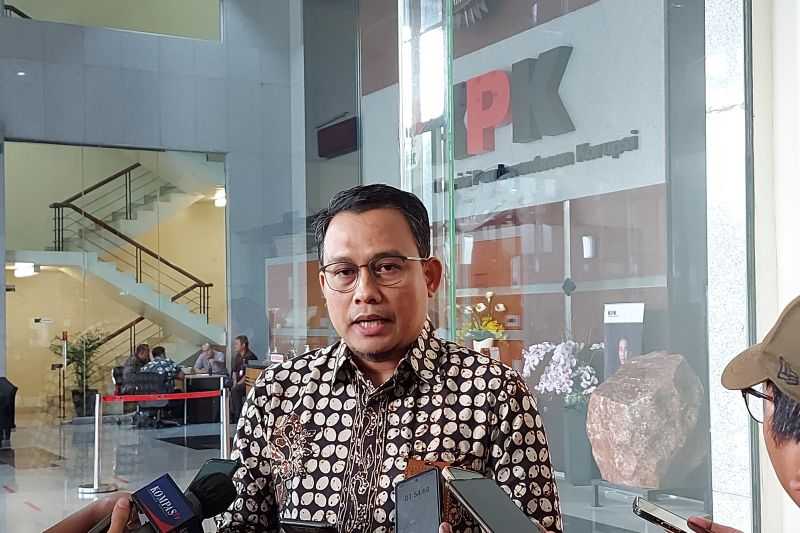 KPK Panggil Sekda Kota Bekasi Reny Hendrawati