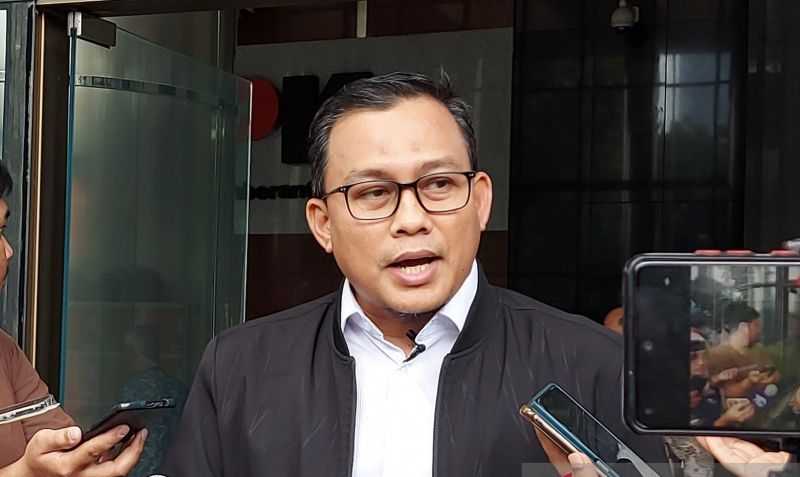 KPK Periksa Empat Anggota DPRD Bandung soal Titipan Paket Pekerjaan