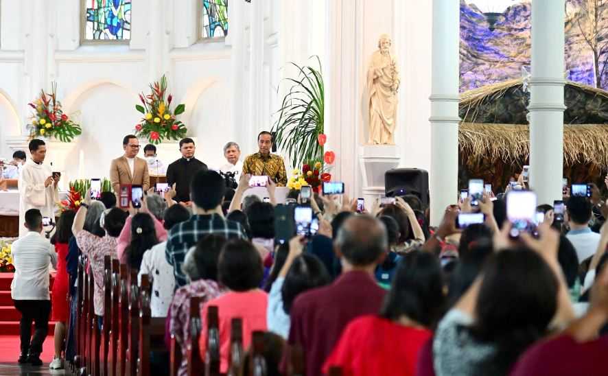 Kunjungi Sejumlah Gereja di Bogor, Jokowi Ucapkan Selamat Natal