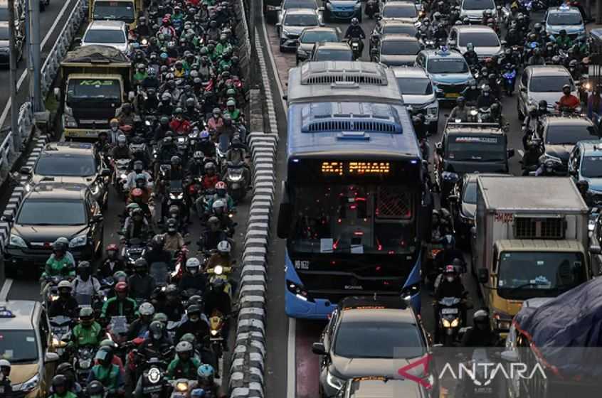 Kurangi Macet dan Polusi Jakarta, Sepeda Motor Perlu Dibatasi