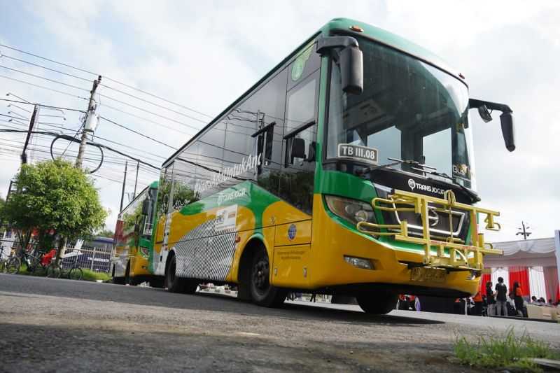 Kurangi Macet, Kemenhub Ajak Masyarakat Kembali Naik Angkutan Umum