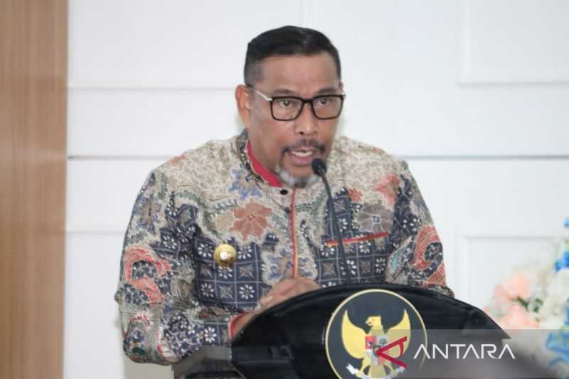 Langsung Bisa Diakses, Gubernur Serahkan DIPA dan Transfer ke Daerah Maluku 2024