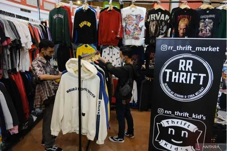 Larangan Impor Baju Bekas, Saatnya Kembangkan Brand Lokal