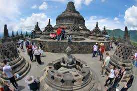 Liburan Unik Borobudur dan Sekitar Sambil Bersepeda