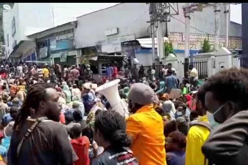 Long March Dilarang, Aksi Demo Tolak DOB di Jayapura Dijaga 1.000 Personel TNI-Polri