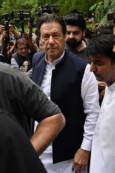 Mantan PM Pakistan, Imran Khan, Lolos dari Maut