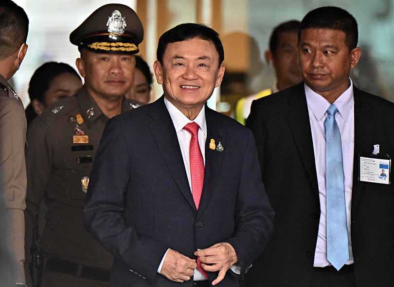 Mantan PM Thaksin Didakwa Hina Monarki