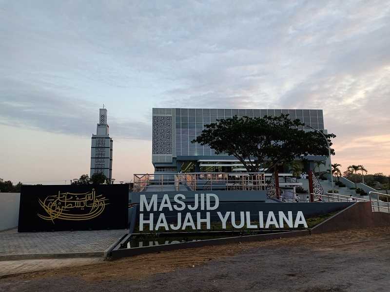 Megahnya Masjid yang Diresmikan Presiden Jokowi yang Jadi Wujud Bakti Anak pada Ibu