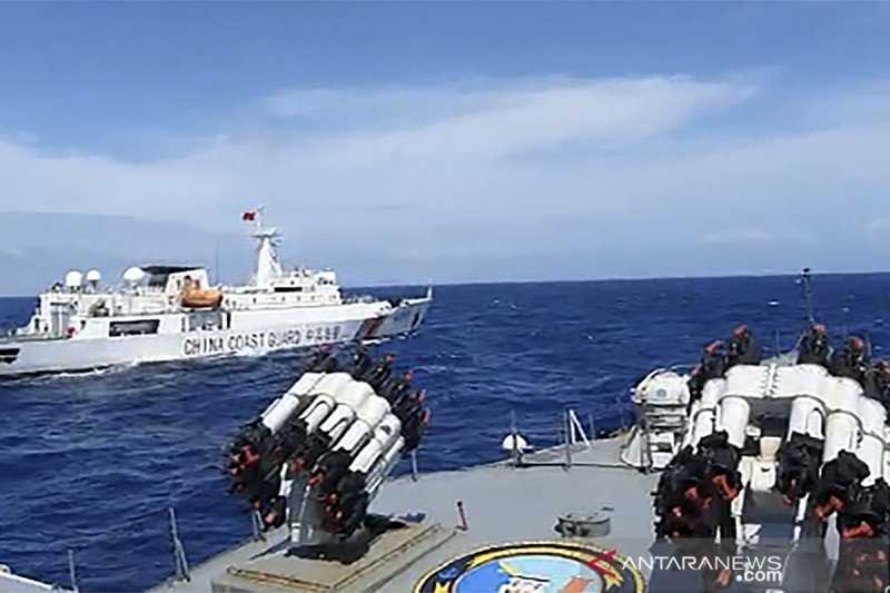 Memanas, Tiongkok Protes Filipina Setelah Kapal Nyaris Tabrakan