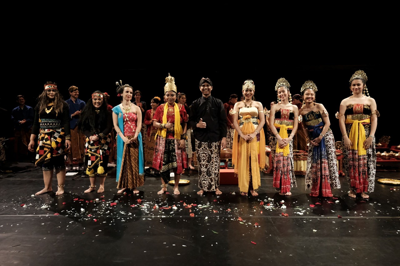 Membanggakan! Kisah Cinta Bandung Bondowoso dan Roro Jonggrang Mendapatkan 'Standing Ovation' dalam Pertunjukan Konser Gamelan dan Sendratari 'The Legend of Prambanan Temple' di Hungarian National Theatre, Budapest