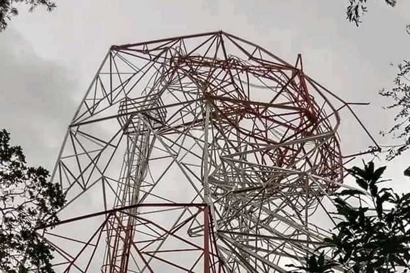 Menara Telkomsel di Pedalaman Lembata Ambruk Akibat Angin Kencang