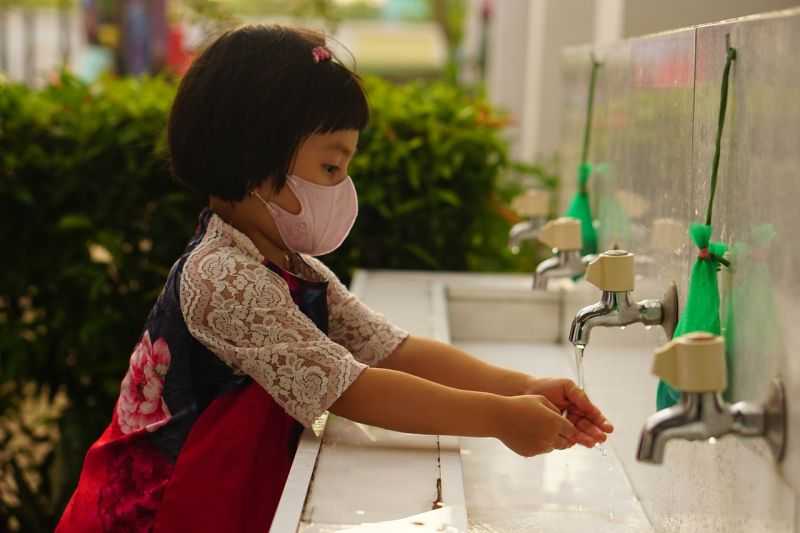 Mengagetkan Menyimak Hasil Studi Terbaru: Mengajari Cuci Tangan Bisa Bantu Mencerdaskan Anak