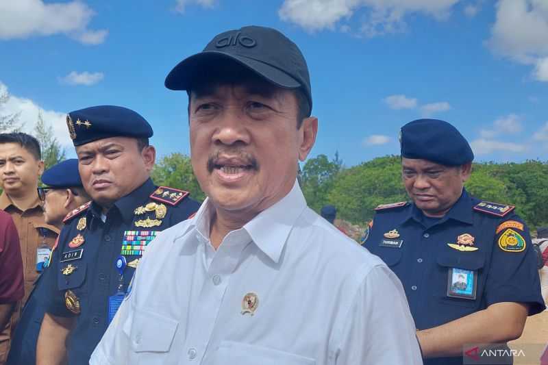 Menteri KKP Sebut Eksplorasi Sedimentasi Laut Tak Ganggu Tangkapan Nelayan