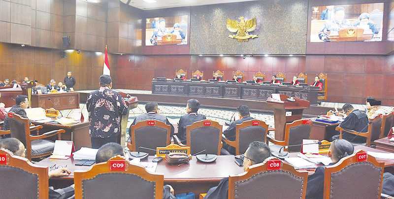 MK Pertimbangkan Permintaan Panggil Empat Menteri sebagai Saksi