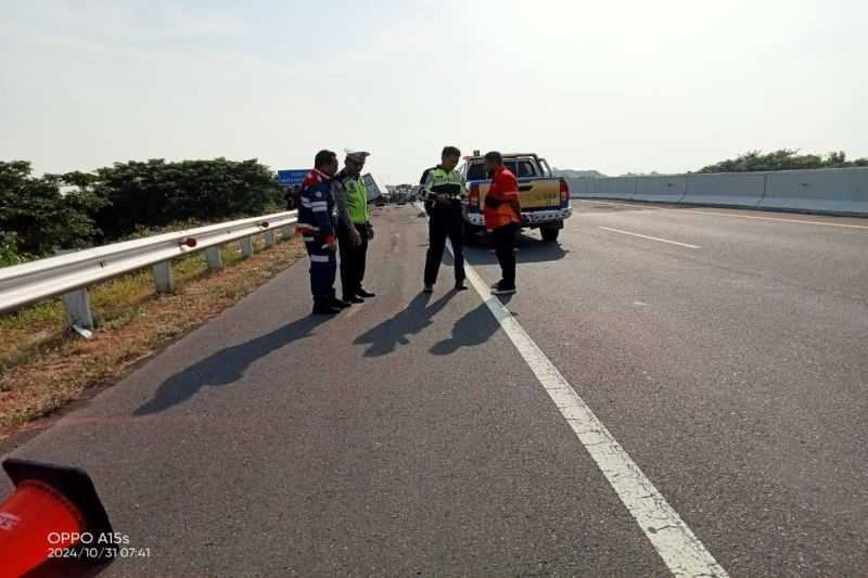 Mobil Rombongan TV One Kecelakaan di Tol Batang-Pemalang, 3 Orang Meninggal