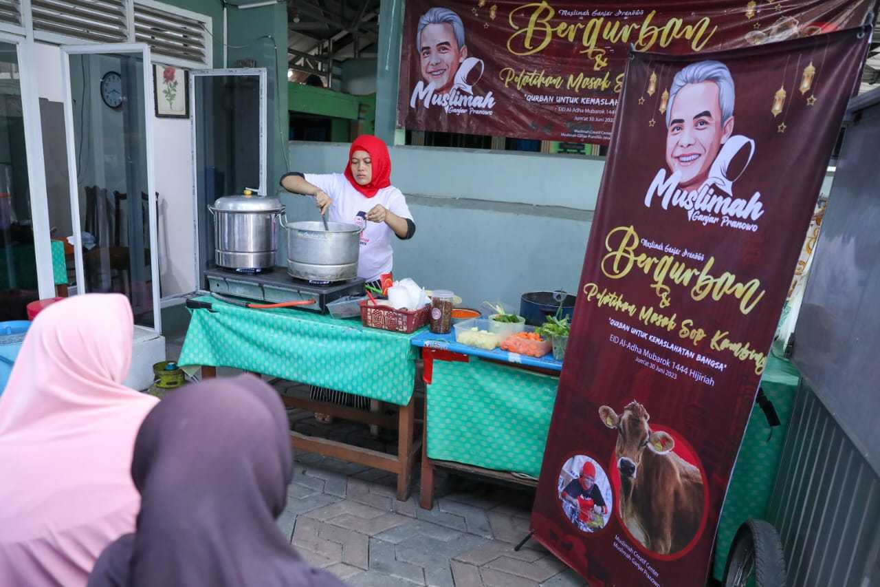 Muslimah Ganjar Gelar Pelatihan Memasak Sup Kambing Bersama Ibu-ibu di Jakarta 1
