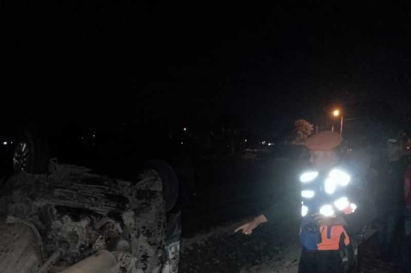 Ngeri, Kereta Api Tabrak Mobil di Perlintasan Sebidang di Jombang, 6 Orang Tewas