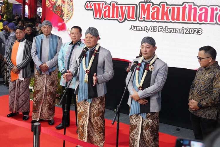 Panglima TNI Hadiri Pagelaran Wayang Kulit