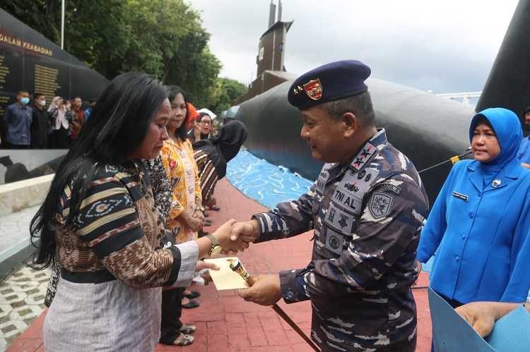 Panglima TNI: Prajurit KRI Nanggala-402 yang Gugur Adalah Pahlawan 'Tabah Sampai Akhir'