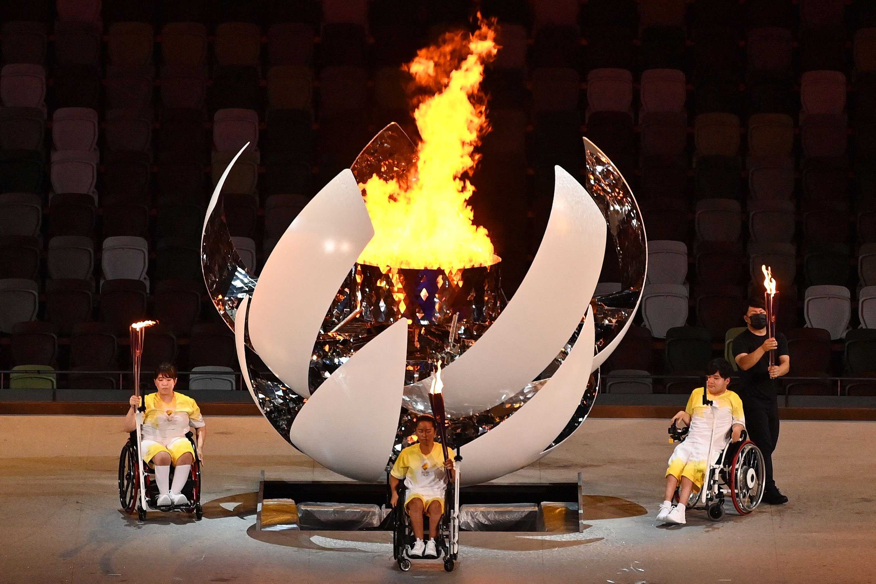 Paralimpiade Tokyo 2020 Dibuka Dengan Hikmat, Terselip Bendera Afghanistan Sebagai Bentuk Solidaritas