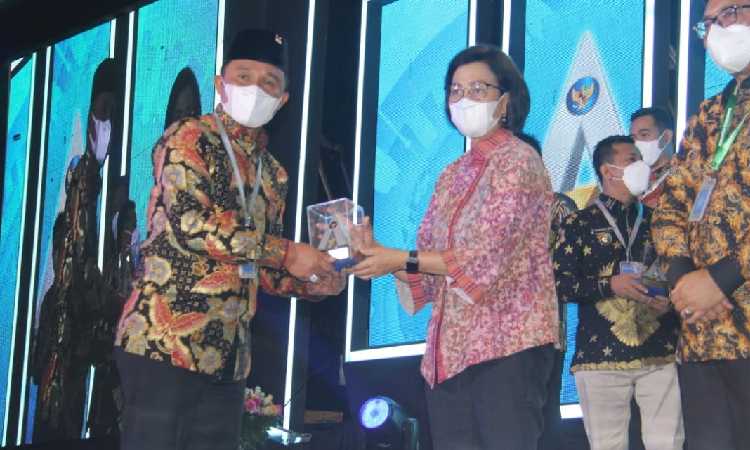 Pemkab Lampung Barat Raih Penghargaan Opini WTP ke-12