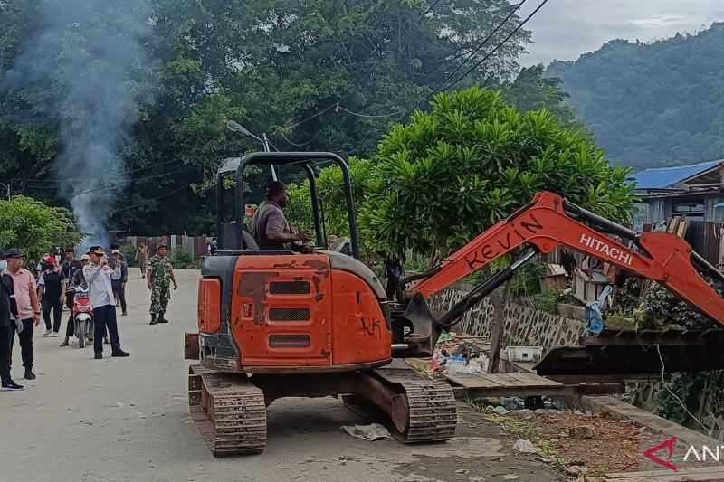 Pemkot Jayapura larang pedagang berjualan di bahu jalan