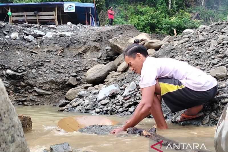 Penambang Emas Ilegal Papua Ditangkap, Kepala Suku Minta Pengelolaan Tambang Dilakukan Secara Tradisional