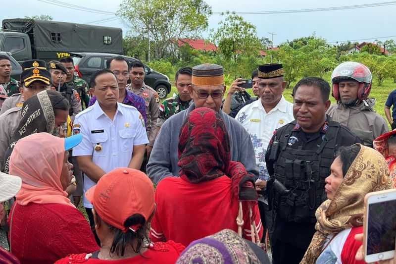 Pendekatan Persuasif, Akhirnya Pemkab Maluku Tenggara Buka Pemalangan Bandara di Langgur