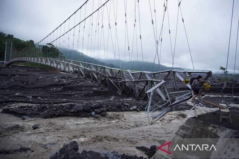 Perbanyak Pemberian Bantuan, Pemprov Jatim Maksimalkan Penanganan Banjir Lahar Dingin Lumajang