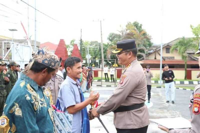 Perkuat Siskamling, Polres Mamuju Perketat Keamanan Lingkungan Jelang Pemilu