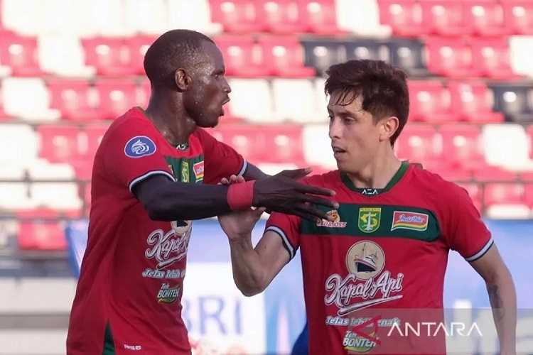 Persebaya Naik ke Peringkat Pertama Setelah Kalahkan PSIS 1-0