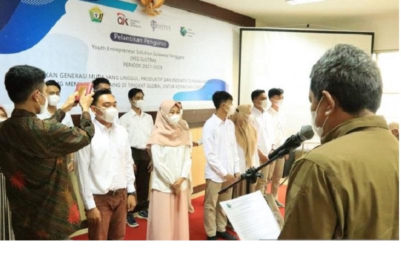 OJK Pelopori Pembentukan Komunitas UMKM Milenial YES Sultra