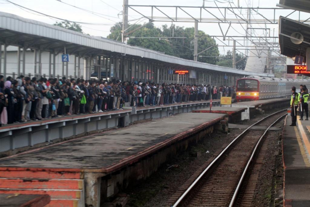 Jalur KRL Jakarta-Bogor Kembali Normal