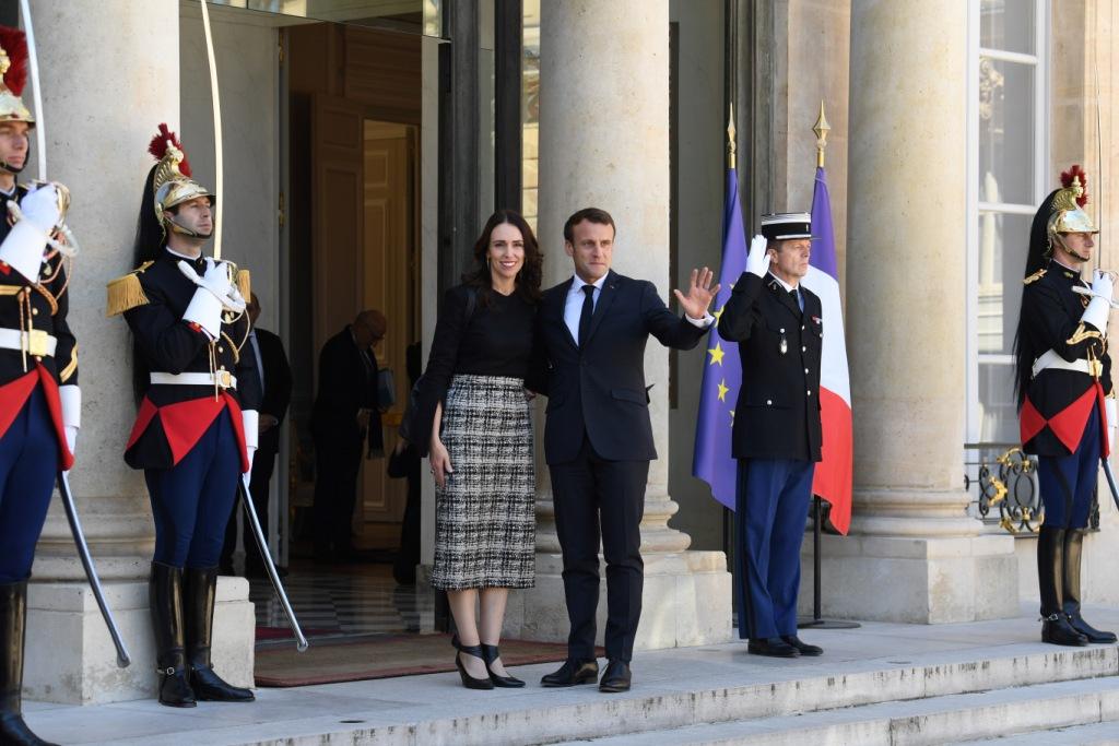 Macron dan Ardern Pimpin KTT Lawan Ekstremisme Daring