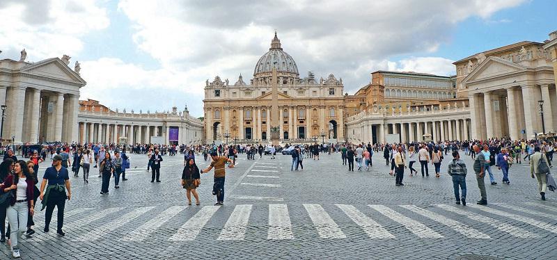 Mengunjungi Basilika Santo Petrus