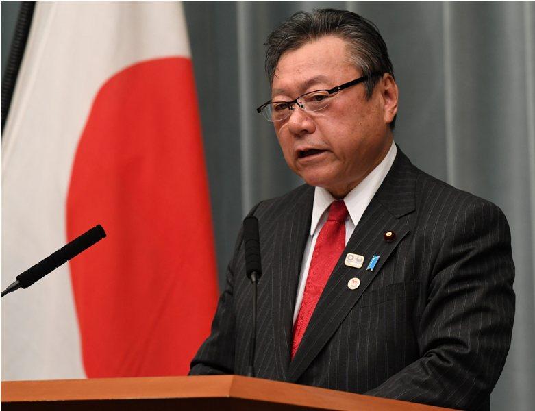 Menteri Olimpiade Jepang Mundur
