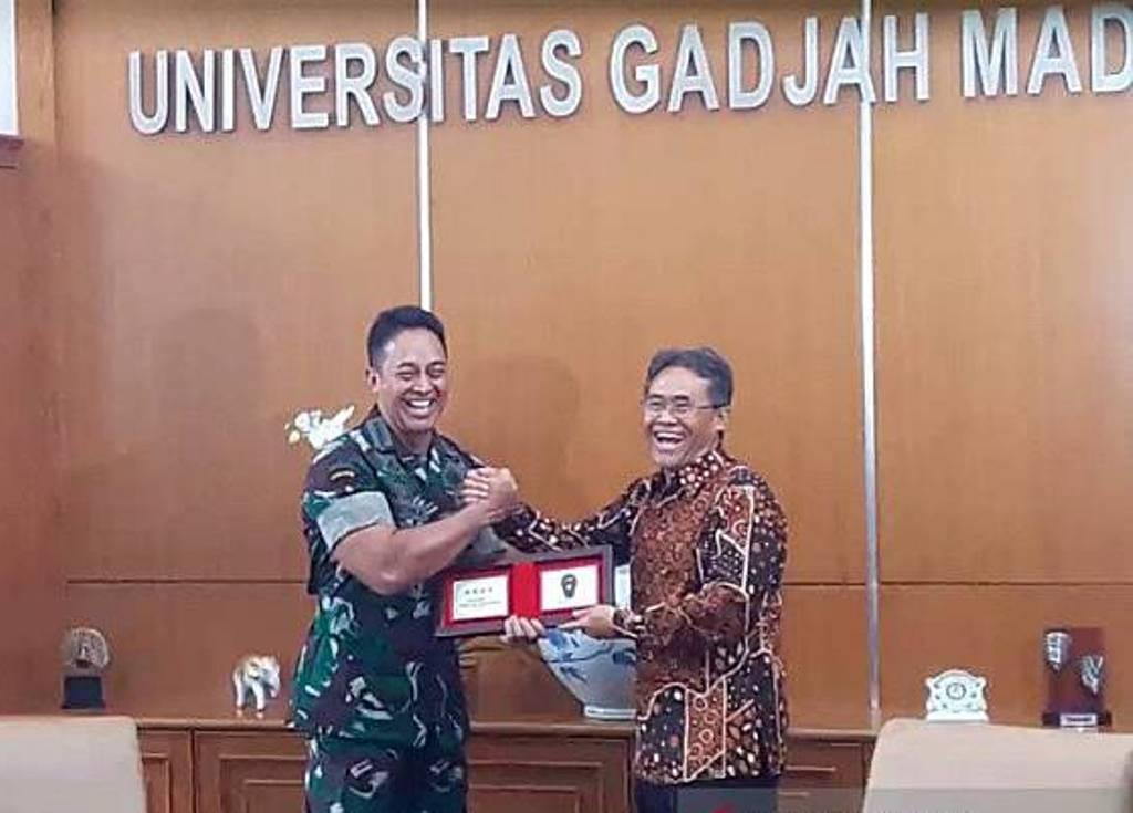 UGM dan TNI AD Kerja Sama Pendidikan