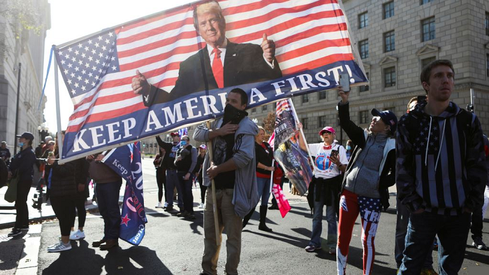 Para Pendukung Trump Berdemo di Washington DC