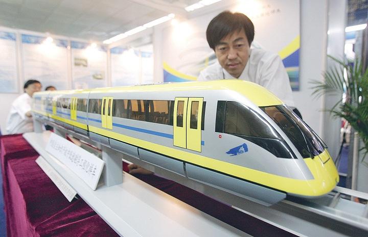 Tiongkok Berhasil Uji Kereta Maglev Kecepatan Sedang