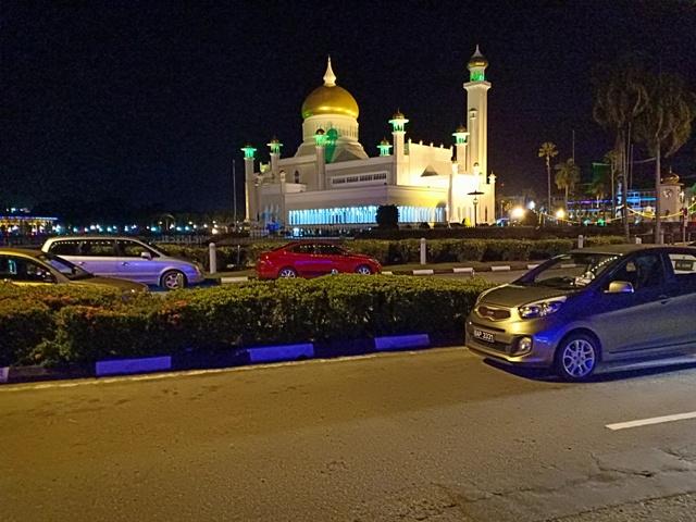 Masjid Kubah Emas Brunei