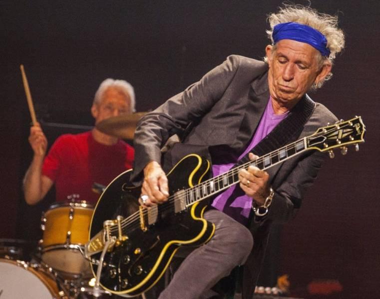 Keith Richards Minta Maaf Soal Vasektomi Jagger