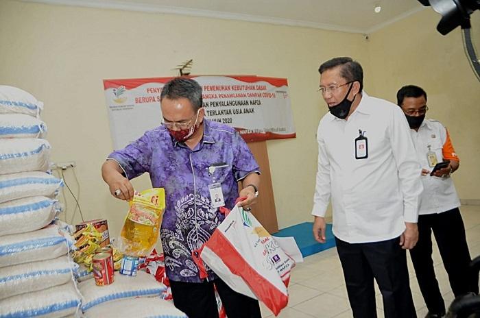 Bantuan Sembako untuk Anak Telantar akibat Virus Korona