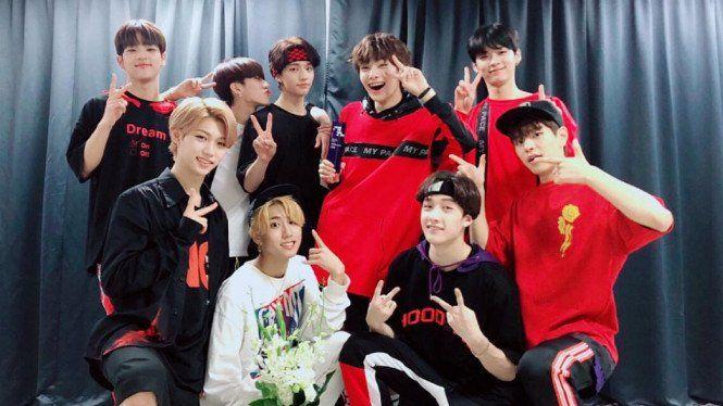 Stray Kids Luncurkan 'Back Door' Berbalut Album 'IN LIFE'